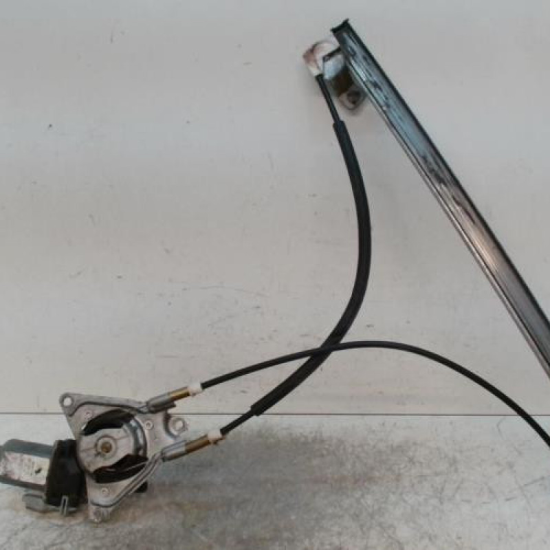 Leve vitre electrique avant gauche CITROEN SAXO