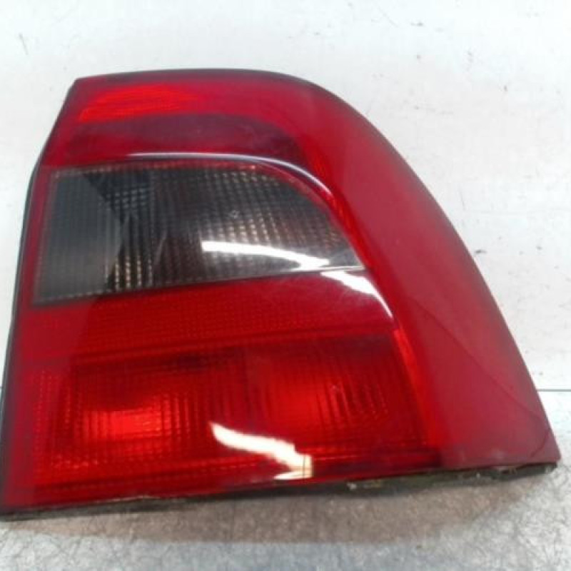 Feu arriere principal droit (feux) OPEL VECTRA B