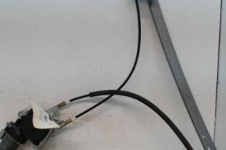 Leve vitre electrique avant gauche PEUGEOT 106 Photo n°1