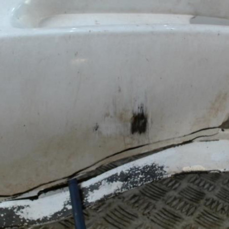 Pare choc avant PEUGEOT 106