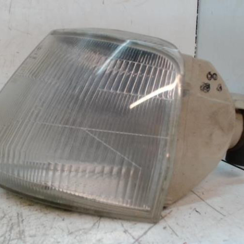 Optique avant secondaire gauche (feux)(clignotant) PEUGEOT 106