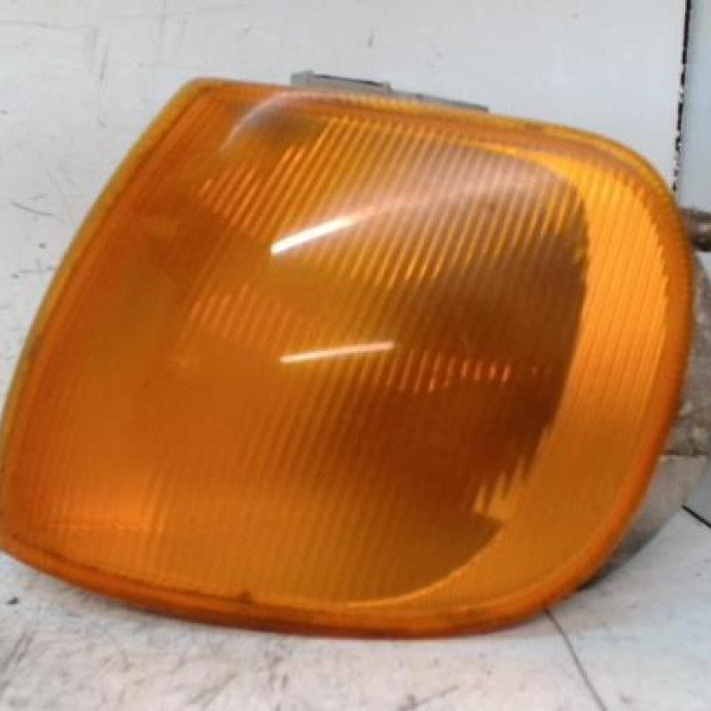 Optique avant secondaire gauche (feux)(clignotant) VOLKSWAGEN POLO 3