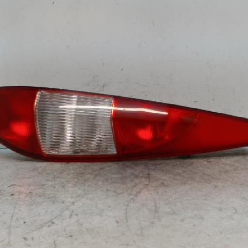 Feu arriere principal droit (feux) FORD MONDEO 2 Feu arriere principal droit (feux) FORD MONDEO 2