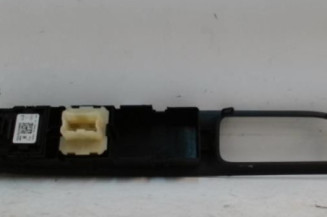 Interrupteur de leve vitre avant gauche RENAULT CLIO 4
