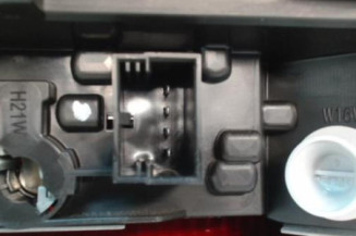 Feu arriere secondaire gauche (feux) VOLKSWAGEN TOURAN 2 Photo n°3