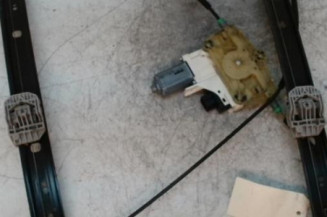 Leve vitre electrique avant droit AUDI Q7 1 Photo n°1