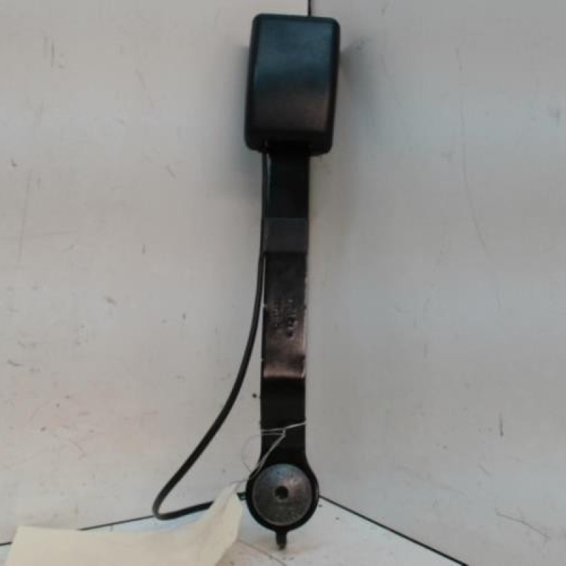 Attache ceinture avant droit RENAULT CLIO 4
