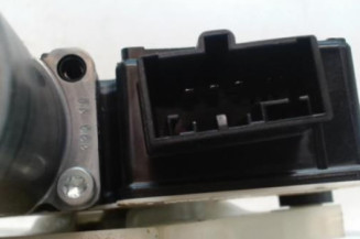 Leve vitre electrique arriere gauche VOLKSWAGEN POLO 6 Photo n°3