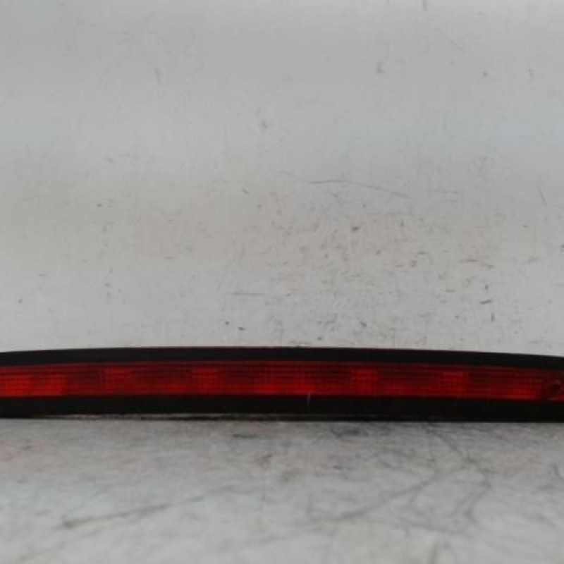 Feu arriere stop central VOLKSWAGEN POLO 6 Feu arriere stop central VOLKSWAGEN POLO 6