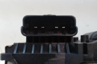 Moteur essuie glace avant droit PEUGEOT 5008 1 Photo n°3