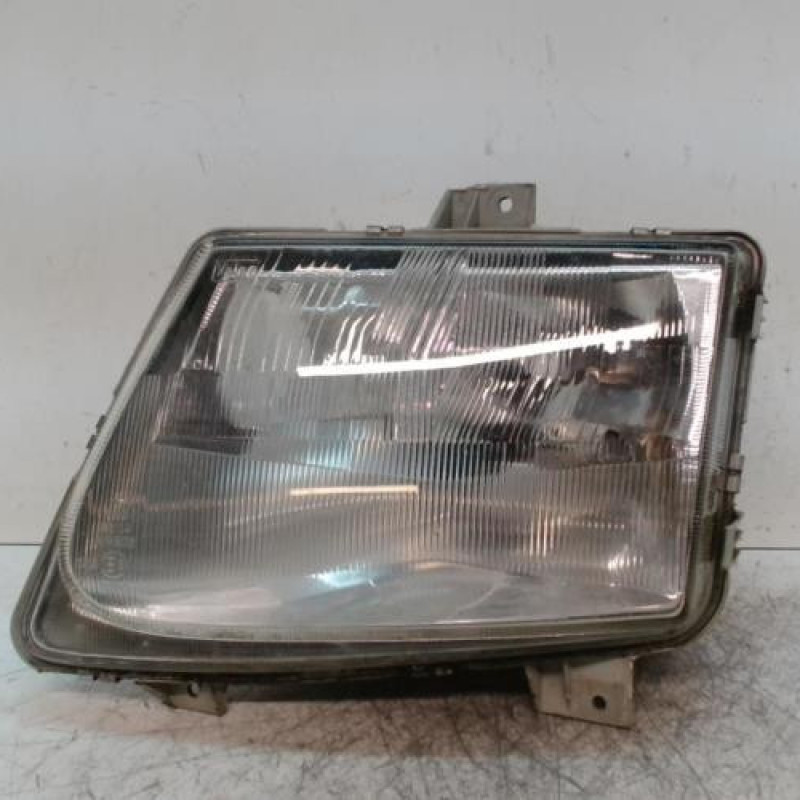 Optique avant principal gauche (feux)(phare) MERCEDES CLASSE V 638