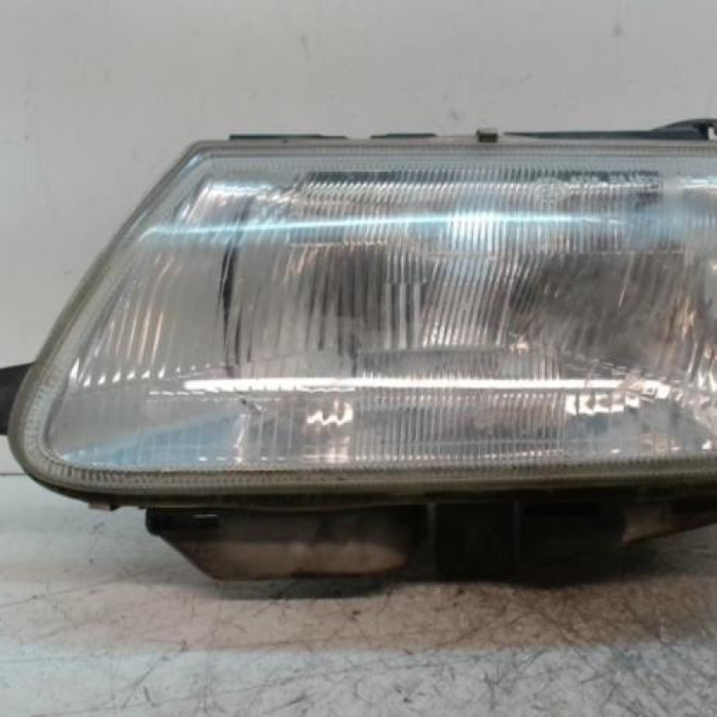 Optique avant principal gauche (feux)(phare) CITROEN SAXO
