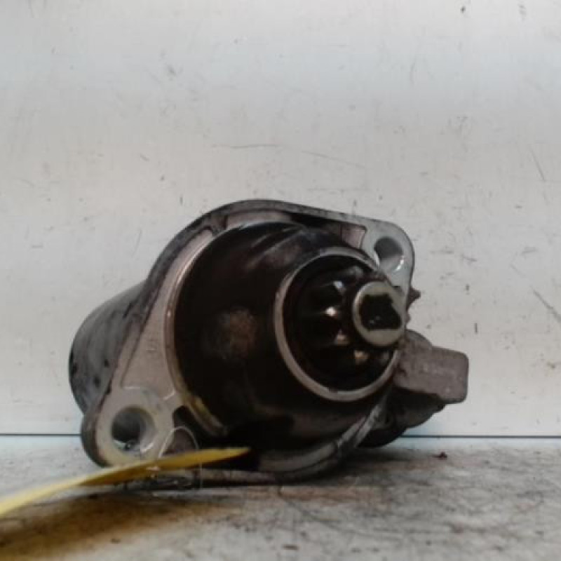 Demarreur VOLKSWAGEN NEW BEETLE 1