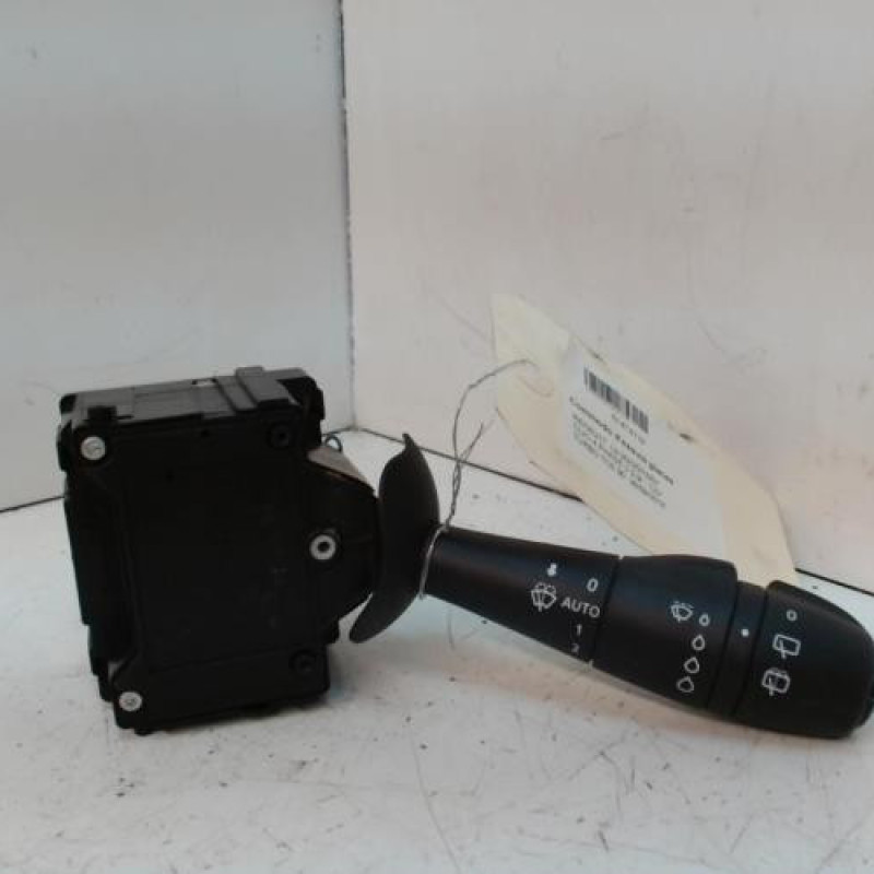 Commodo d'essuie glaces RENAULT CLIO 4 Commodo d'essuie glaces RENAULT CLIO 4