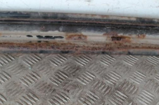 Renfort pare choc arriere (traverse) VOLKSWAGEN FOX Photo n°3