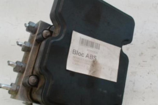 Bloc ABS (freins anti-blocage) RENAULT TWINGO 3 Photo n°1
