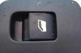 Interrupteur de leve vitre arriere droit CITROEN C3 2 Photo n°1