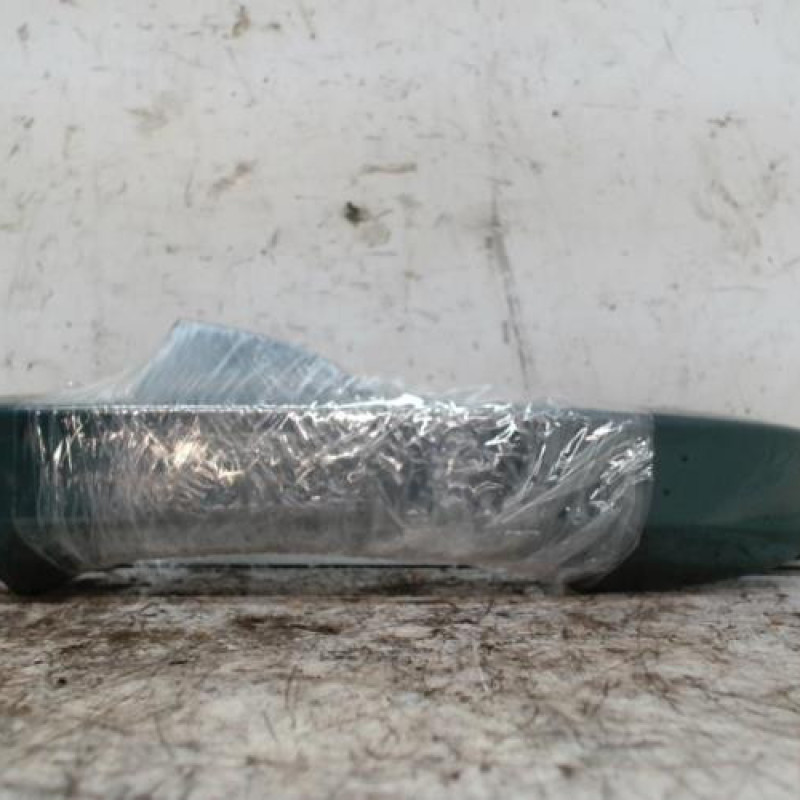 Poignee porte arriere droit VOLKSWAGEN POLO 6 Poignee porte arriere droit VOLKSWAGEN POLO 6