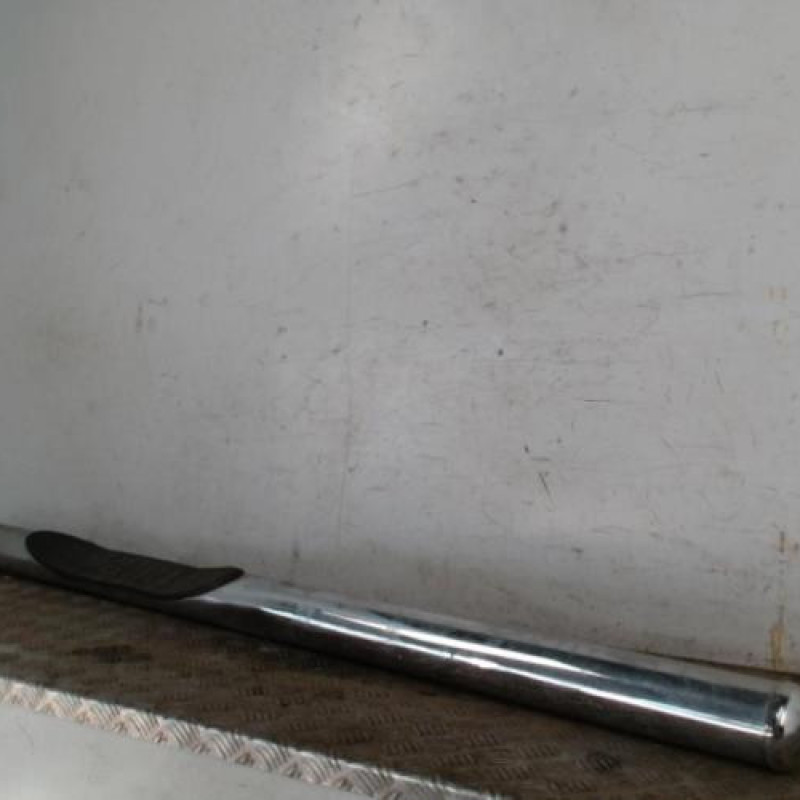 Marche pieds NISSAN NAVARA 1 Marche pieds NISSAN NAVARA 1
