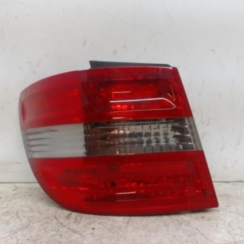 Feu arriere principal gauche (feux) MERCEDES CLASSE B 245