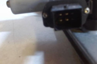 Leve vitre electrique avant droit OPEL CORSA D