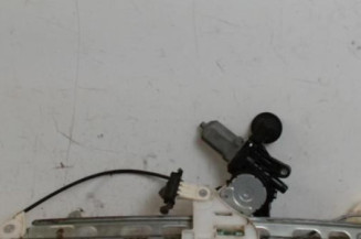 Leve vitre electrique avant droit SUZUKI SWIFT 4 Photo n°1