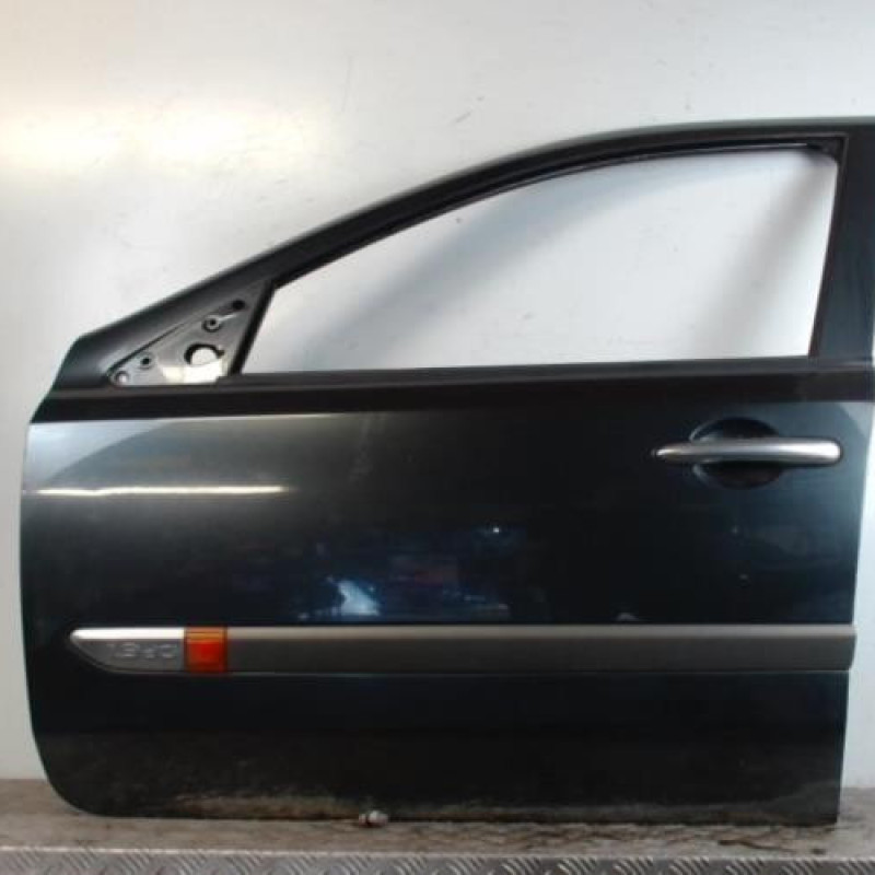 Porte avant gauche RENAULT LAGUNA 2 Porte avant gauche RENAULT LAGUNA 2