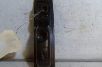 Interrupteur de leve vitre arriere droit RENAULT SCENIC 3