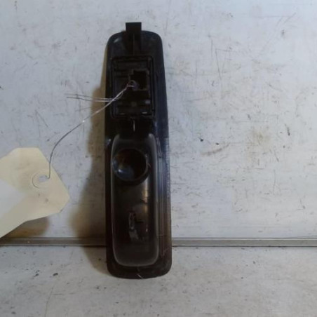 Interrupteur de leve vitre arriere droit RENAULT SCENIC 3
