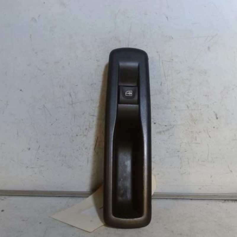 Interrupteur de leve vitre arriere gauche RENAULT SCENIC 3