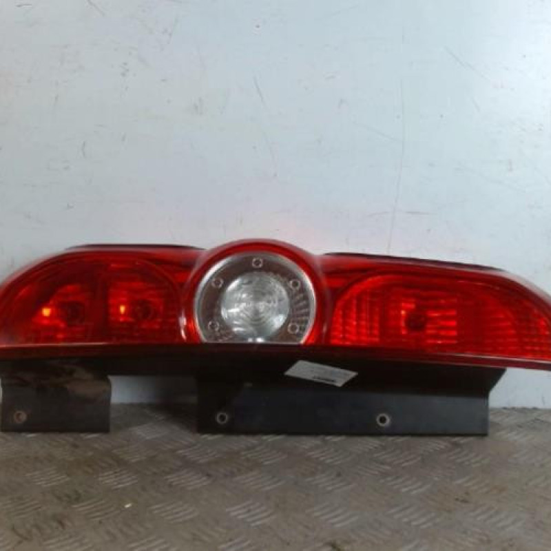 Feu arriere principal gauche (feux) FIAT DOBLO 2 Feu arriere principal gauche (feux) FIAT DOBLO 2