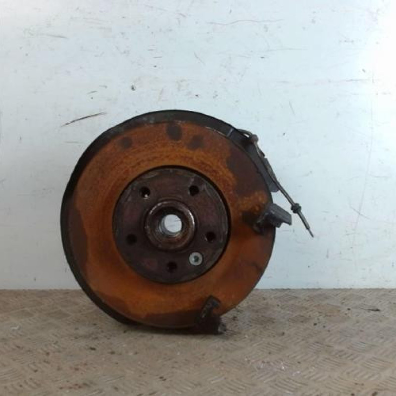 Moyeu avant droit VOLKSWAGEN TRANSPORTER 6 Moyeu avant droit VOLKSWAGEN TRANSPORTER 6