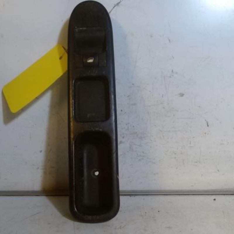Interrupteur de leve vitre avant droit PEUGEOT 307