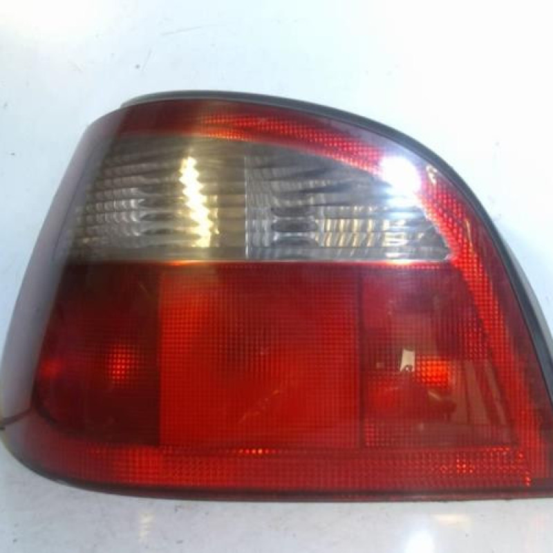 Feu arriere principal gauche (feux) RENAULT MEGANE 1