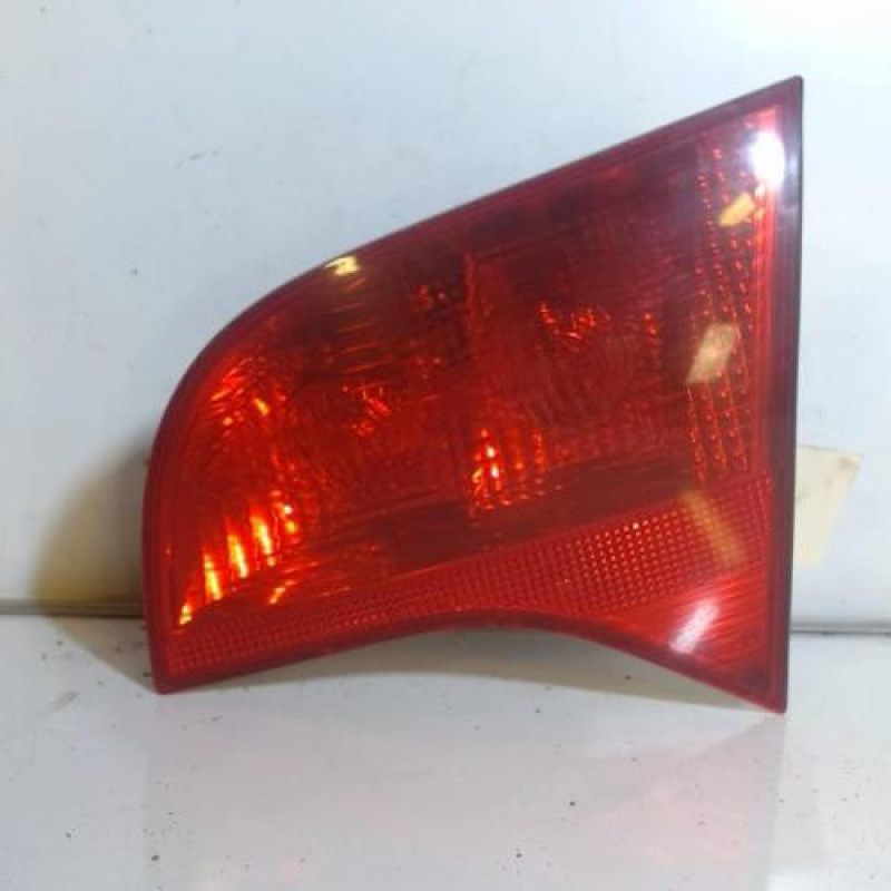 Feu arriere secondaire droit (feux) AUDI A4 2