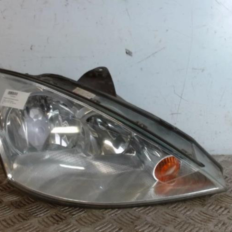 Optique avant principal droit (feux)(phare) FORD FOCUS 1