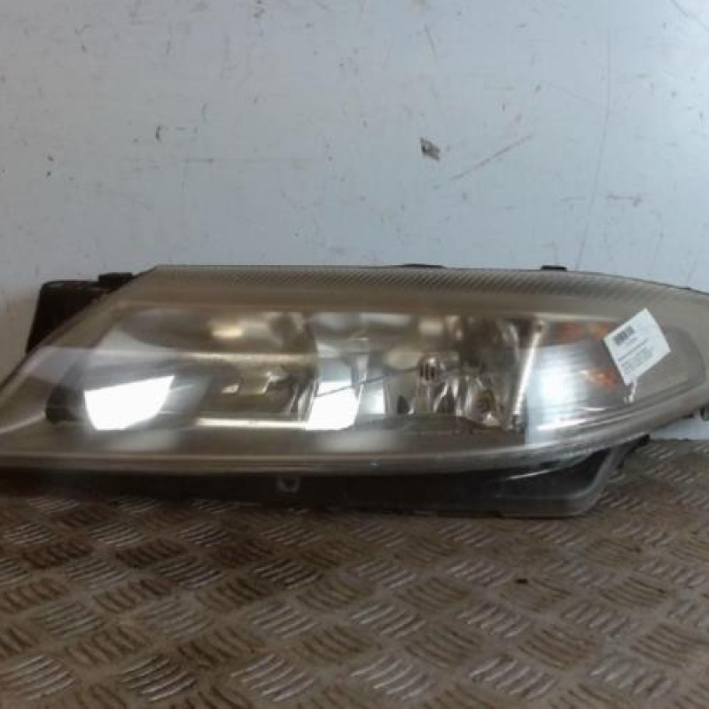 Optique avant principal gauche (feux)(phare) RENAULT LAGUNA 2