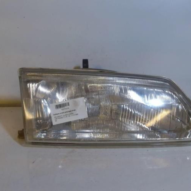 Optique avant principal droit (feux)(phare) PEUGEOT 106