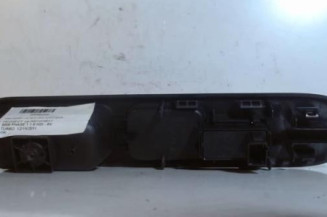 Interrupteur de leve vitre avant droit PEUGEOT 3008 1