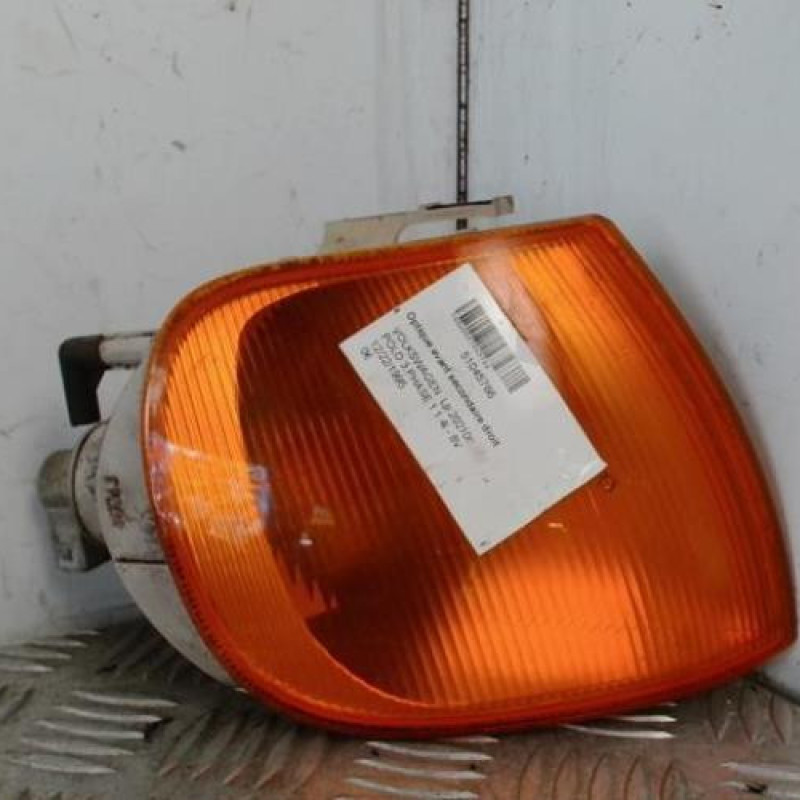 Optique avant secondaire droit (feux)(clignotant) VOLKSWAGEN POLO 3