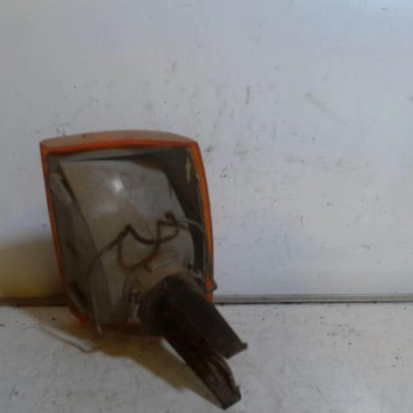 Optique avant secondaire droit (feux)(clignotant) RENAULT R9