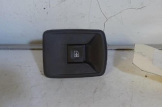 Interrupteur de leve vitre avant droit RENAULT KANGOO 2 Photo n°1