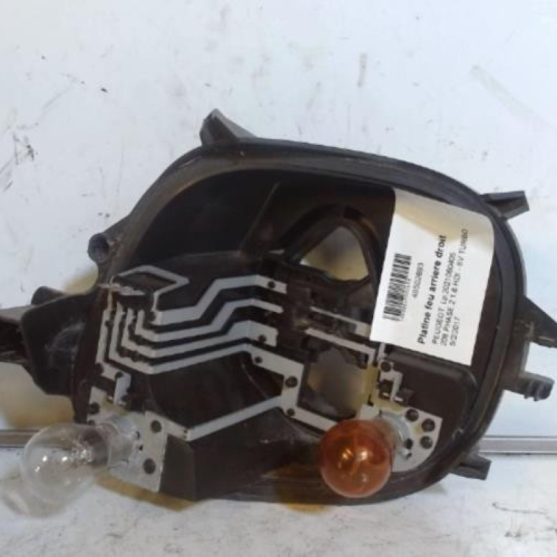 Platine feu arriere droit PEUGEOT 208 1 Platine feu arriere droit PEUGEOT 208 1