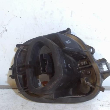 Platine feu arriere droit PEUGEOT 208 1