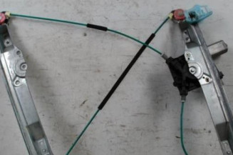 Leve vitre electrique avant droit OPEL CORSA D Photo n°1