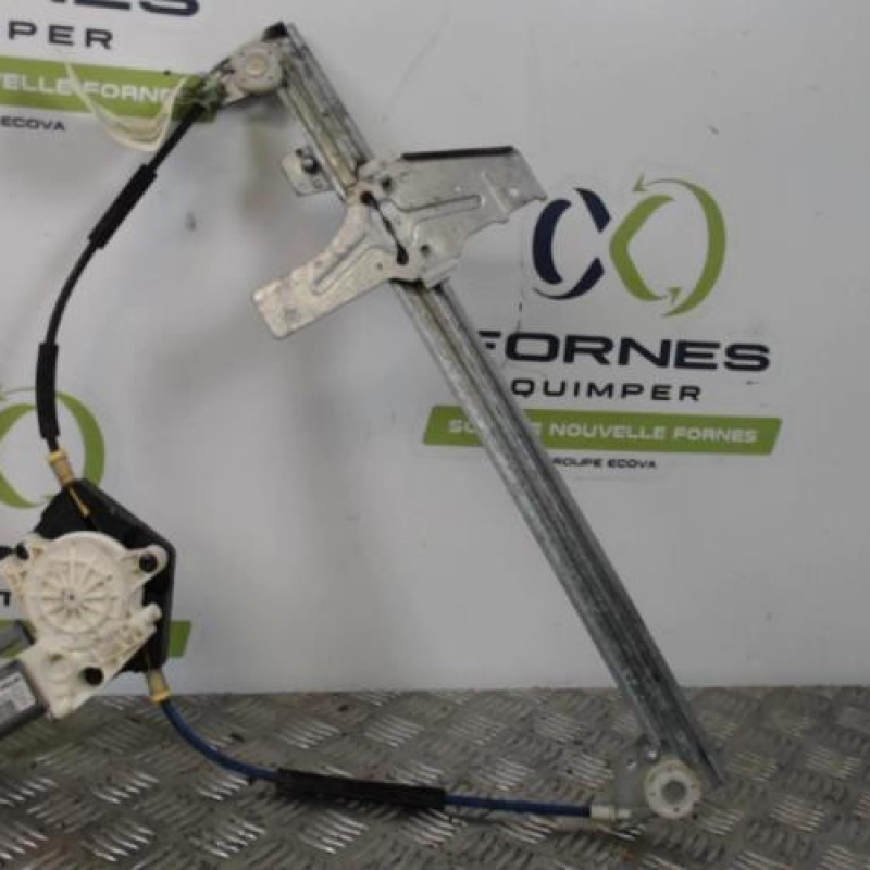 Leve vitre electrique avant droit PEUGEOT 307