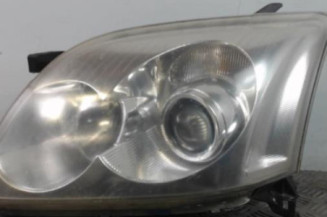 Optique avant principal gauche (feux)(phare) TOYOTA AVENSIS 2 Photo n°1