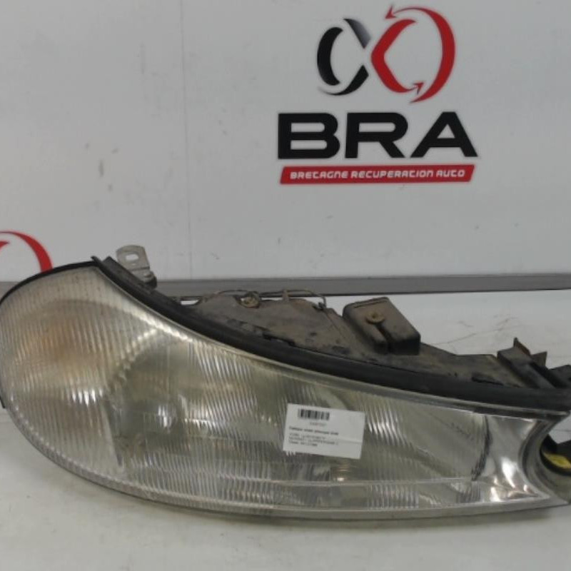 Optique avant principal droit (feux)(phare) FORD MONDEO 1