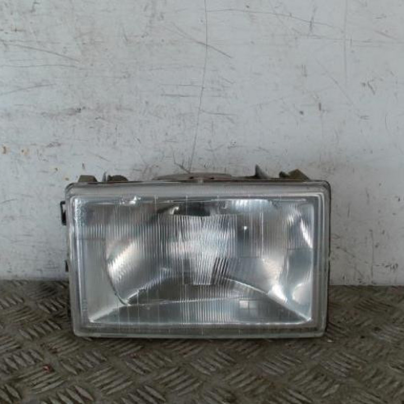 Optique avant principal droit (feux)(phare) RENAULT R9