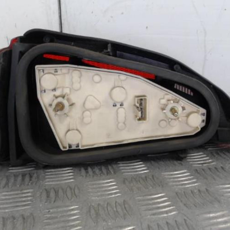 Feu arriere principal droit (feux) PEUGEOT 106